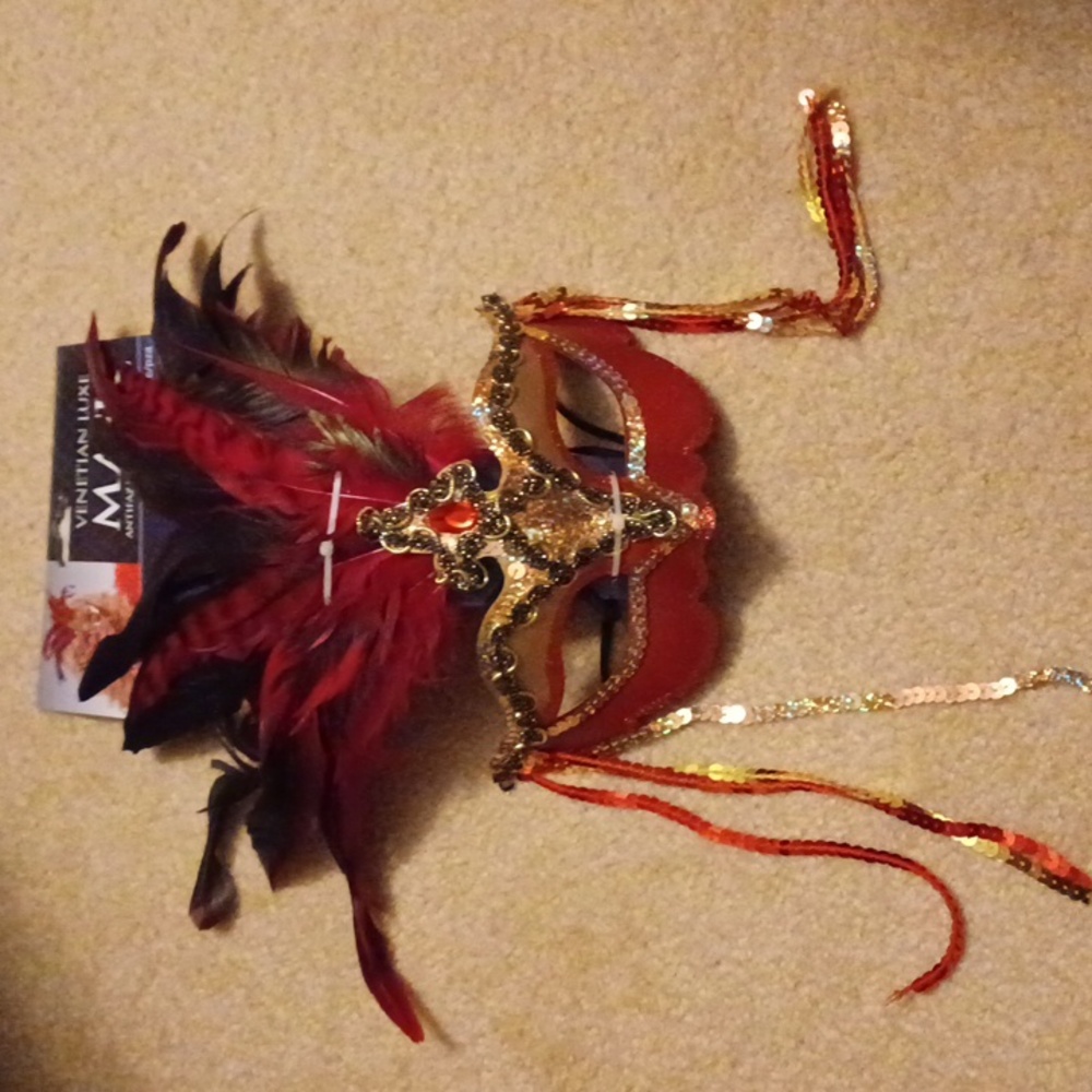 Venetian Luxe Mask